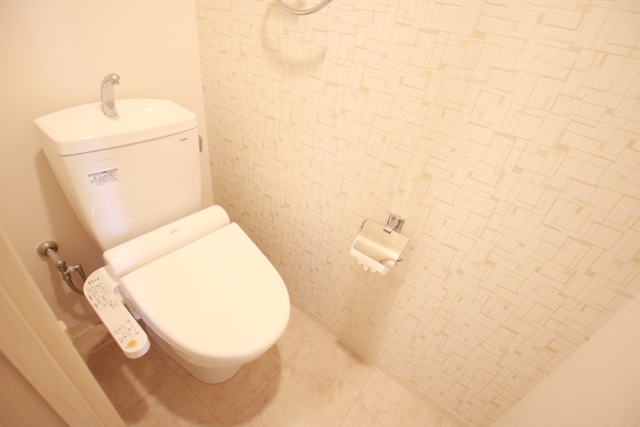 トイレ　※別室の参考写真の為、現況優先です。