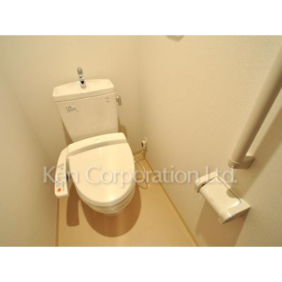 トイレ　同タイプ7階のお部屋を撮影。仕様が異なることがあります。