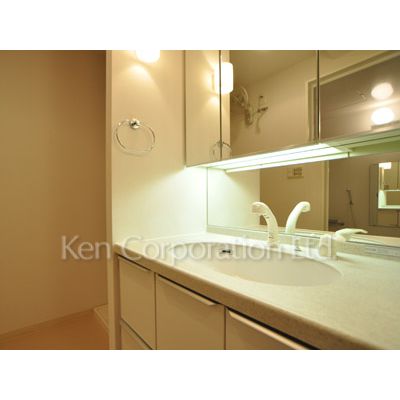 洗面設備　同タイプ7階のお部屋を撮影。仕様が異なることがあります。