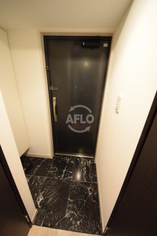 玄関　カスタリア堺筋本町　玄関