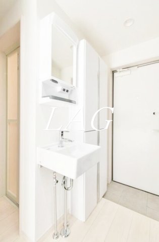 洗面設備　独立洗面台です。