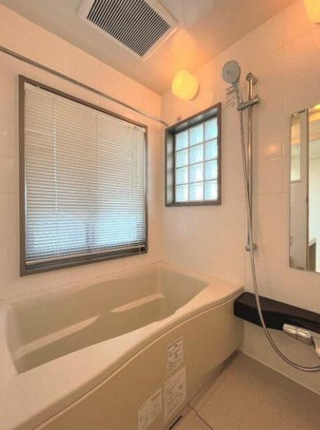 バス・シャワールーム　■浴室暖房乾燥機能