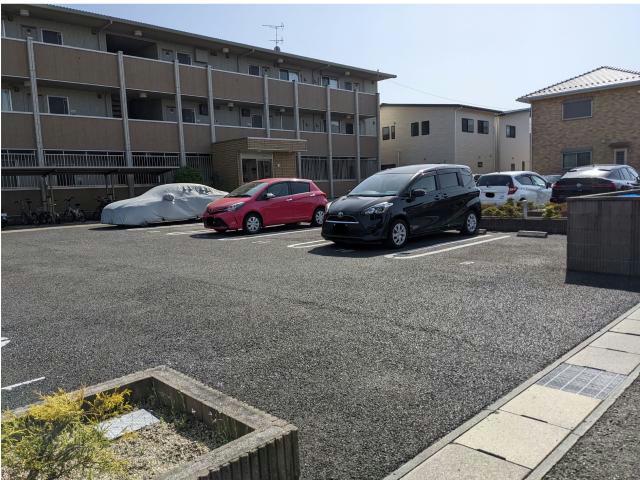 駐車場　駐車場