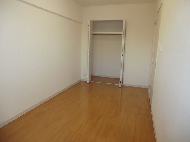 その他部屋・スペース　収納クローゼット付き洋室