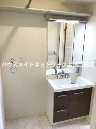 洗面設備　洗髪洗面化粧台