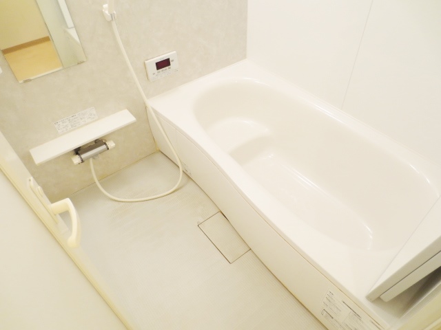 バス・シャワールーム　別号室の参考写真です。