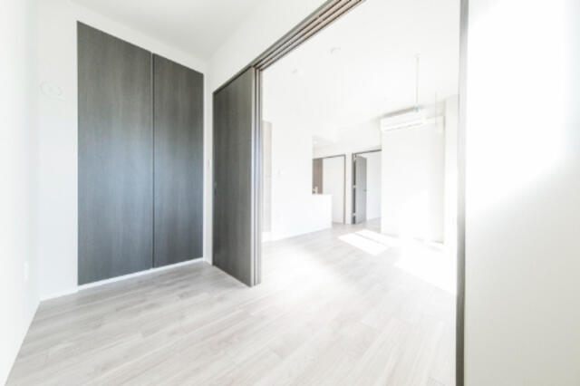 バルコニー　浴室乾燥機完備