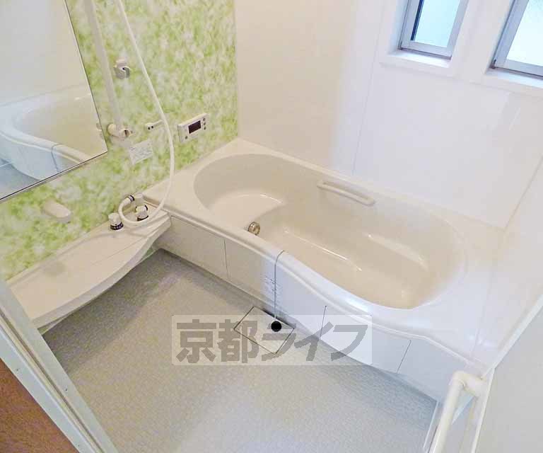 バス・シャワールーム　浴室です。