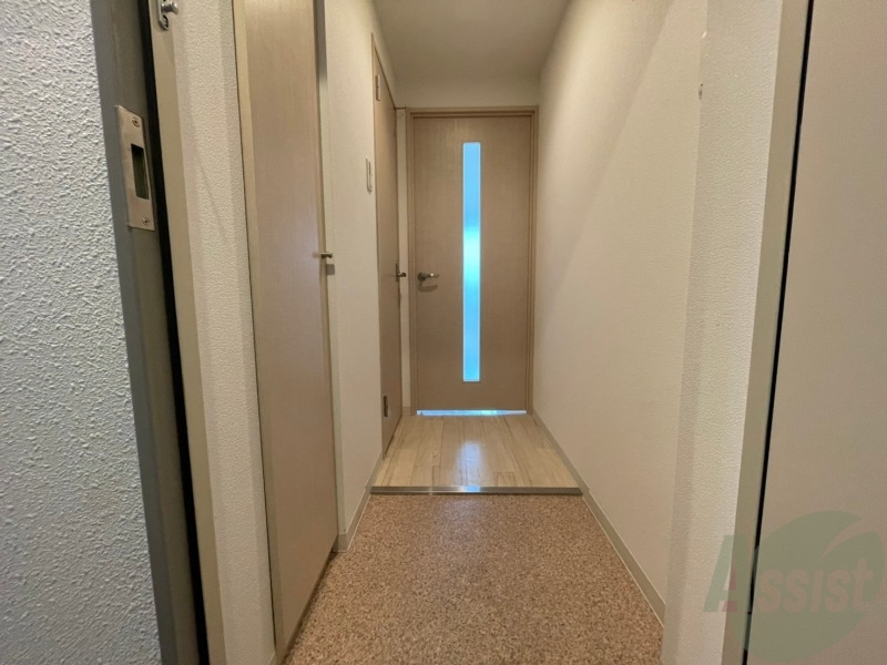 玄関　玄関からの様子を撮影してみました。動線になります。