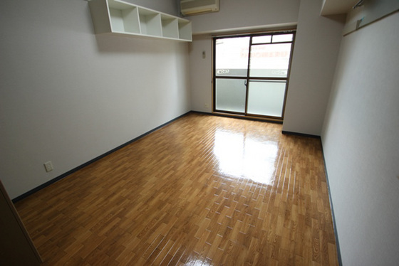 居室・リビング　※別部屋の写真です