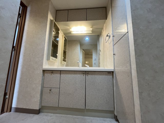 洗面設備　洗髪洗面化粧台