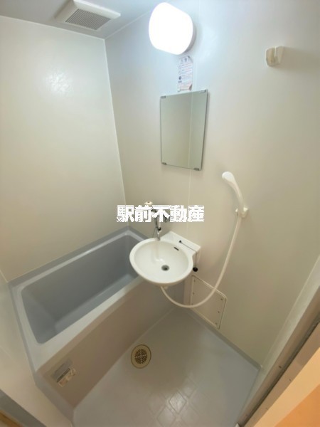 バス・シャワールーム　別部屋写真流用