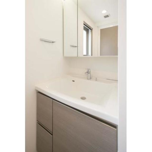 洗面設備　※写真は同タイプ住戸です。