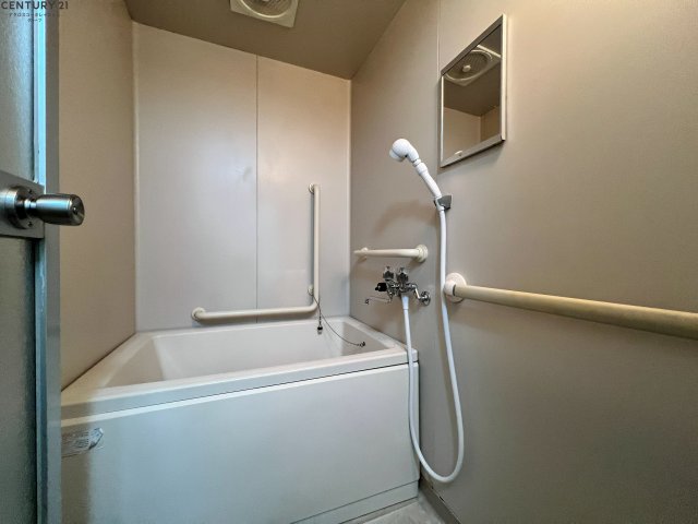 バス・シャワールーム　落ち着く空間のバスルーム♪