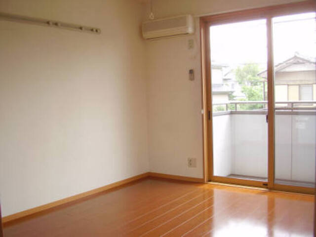 その他　ウィスタ岸町　洋間