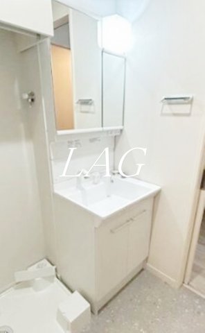 洗面設備　独立洗面台です。