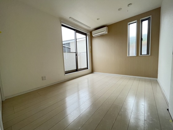 居室・リビング　※別部屋の写真です