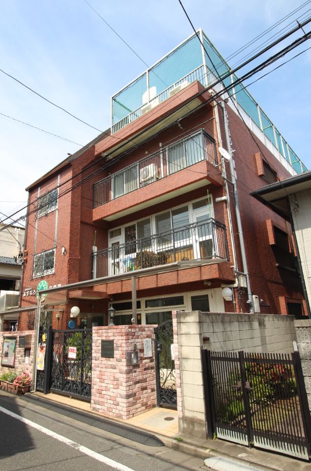 幼稚園・保育園　あすなろ保育園（幼稚園・保育園）まで321m