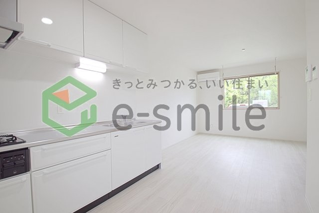 居室・リビング　ゆったり過ごせる居間です※同タイプ内装写真、現況優先
