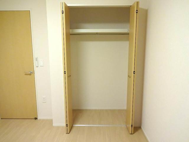 収納　仮）ロココ若松町の収納