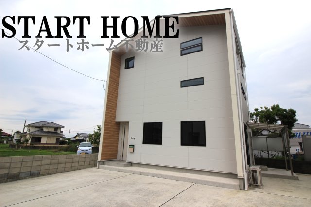 建物外観　落ち着いた雰囲気の外観です