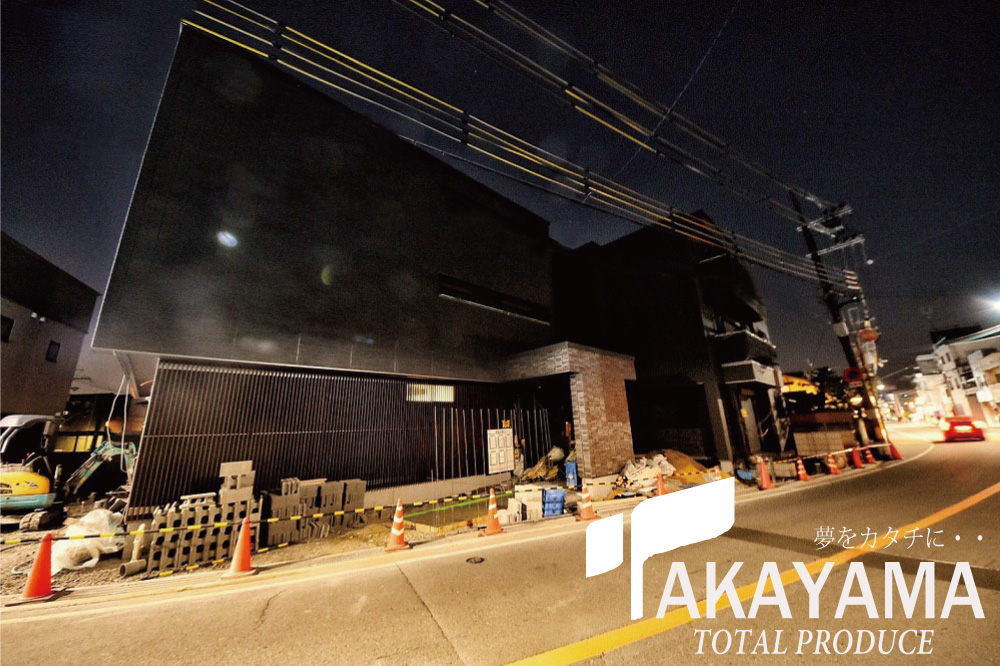 建物外観　夜でも安心★環境に定評のある本町に立地★