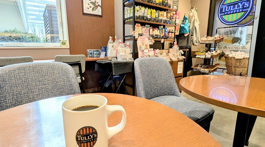 飲食店　タリーズコーヒー東京警察病院店（飲食店）まで359m