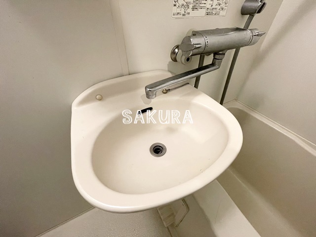 洗面設備　忙しい朝には欠かせない洗面台♪