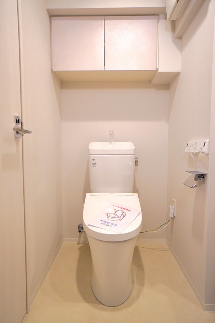 トイレ　※写真は同タイプ住戸です。