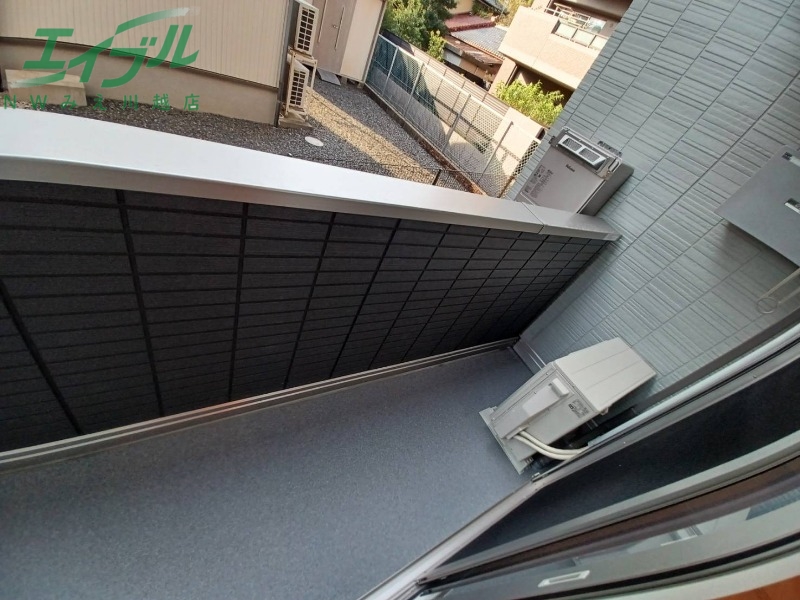 バルコニー　別部屋同型タイプ