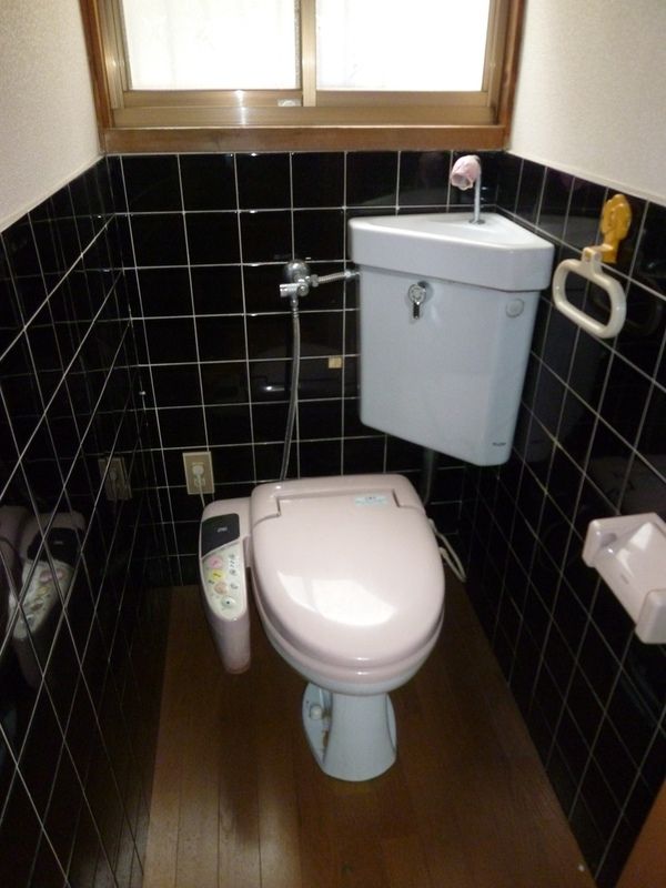 トイレ　落ち着いたトイレです