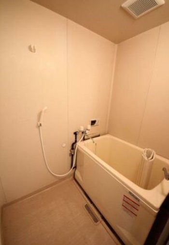 バス・シャワールーム　※他部屋参考写真