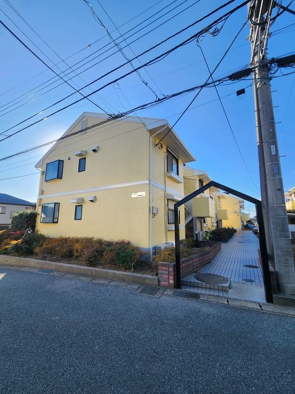 建物外観　落ち着いた雰囲気の外観です