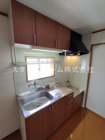 キッチン　別部屋写真です。
