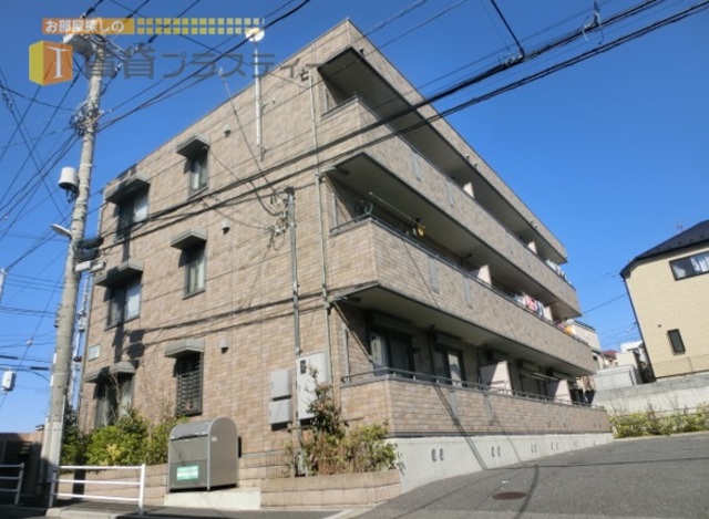 建物外観　前面開けていて日当たり良好。静かな環境です
