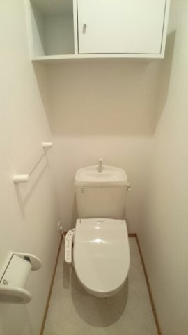 トイレ　清潔感のあるトイレです