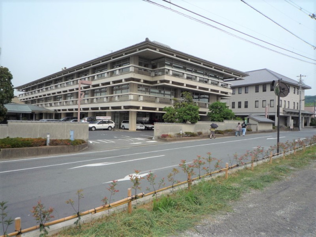 役所　斑鳩町役場（役所）まで1388m