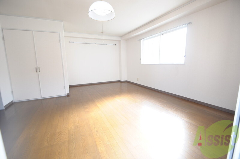 バス・シャワールーム　とても風通しが良いです。快適な睡眠がとれそうですね。