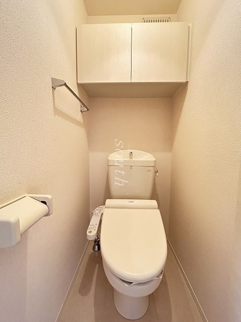 トイレ　ウォシュレット付きのトイレ