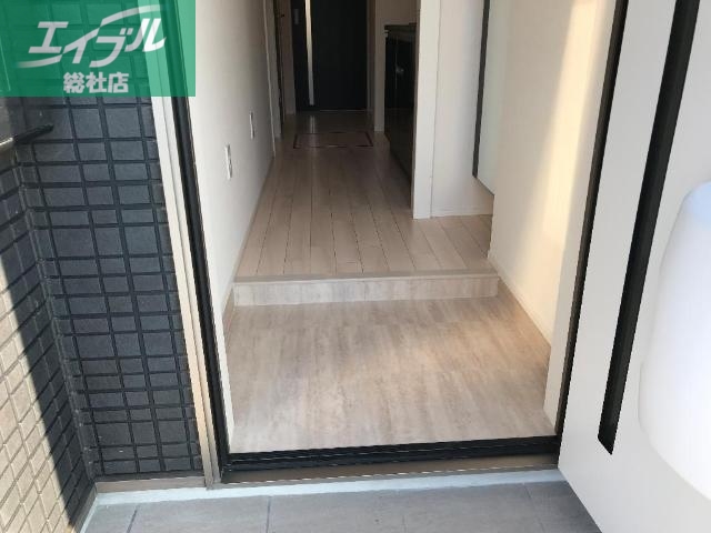 玄関　玄関（イメージ）