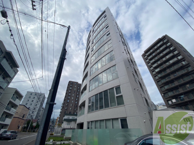 建物外観　札幌市中央区大通西「ＩＮＦＩＮＩＴＹ２２」