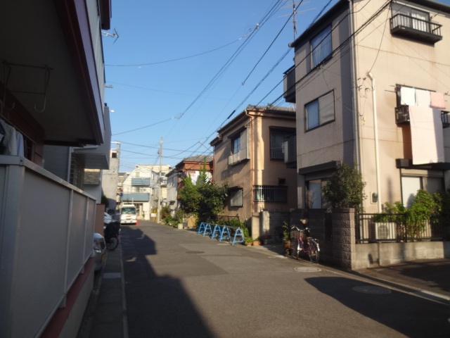 コンビニ　セブンイレブン欠真間（コンビニ）まで435m