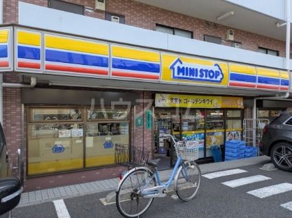 コンビニ　ミニストップ 高井戸東３丁目店（コンビニ）まで735m