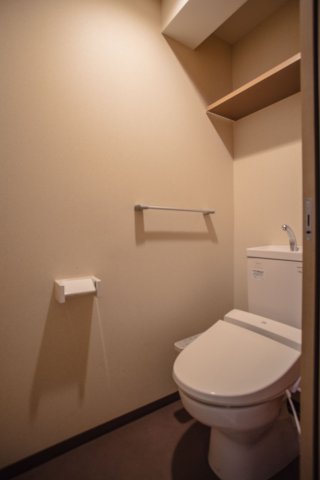 トイレ　清潔感のあるトイレです