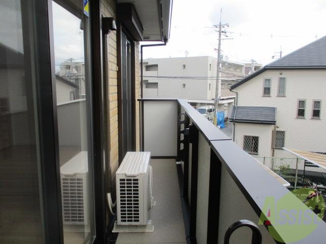 バルコニー　南向きのバルコニー♪洗濯物が気持ちよく乾きますね。