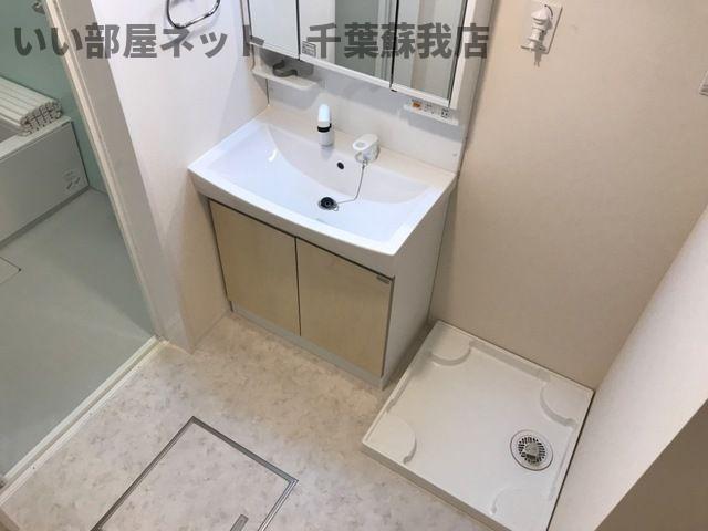洗面設備　スペースが確保できる洗面所です
