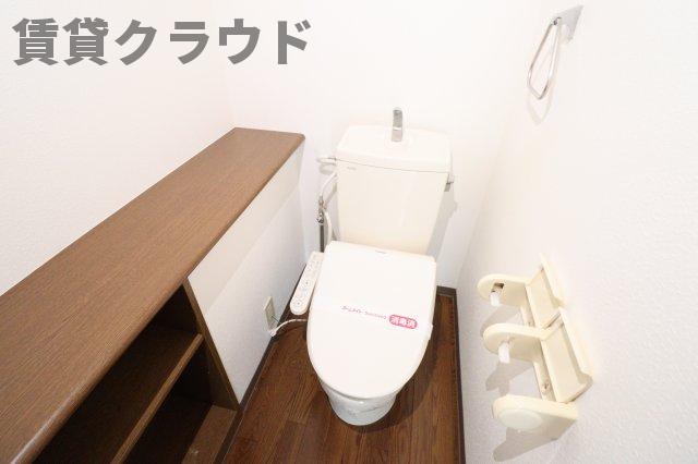 トイレ　シンプルで使いやすいトイレです