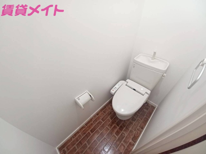 トイレ　現状優先になります。