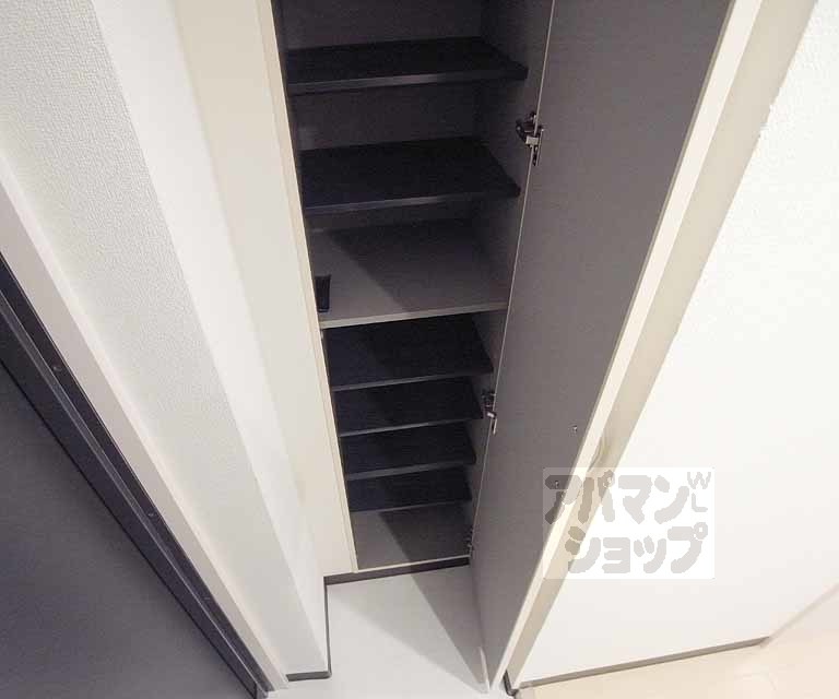 収納　シューズボックスです。