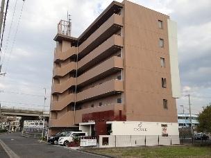 エントランス　清潔なエントランスです
